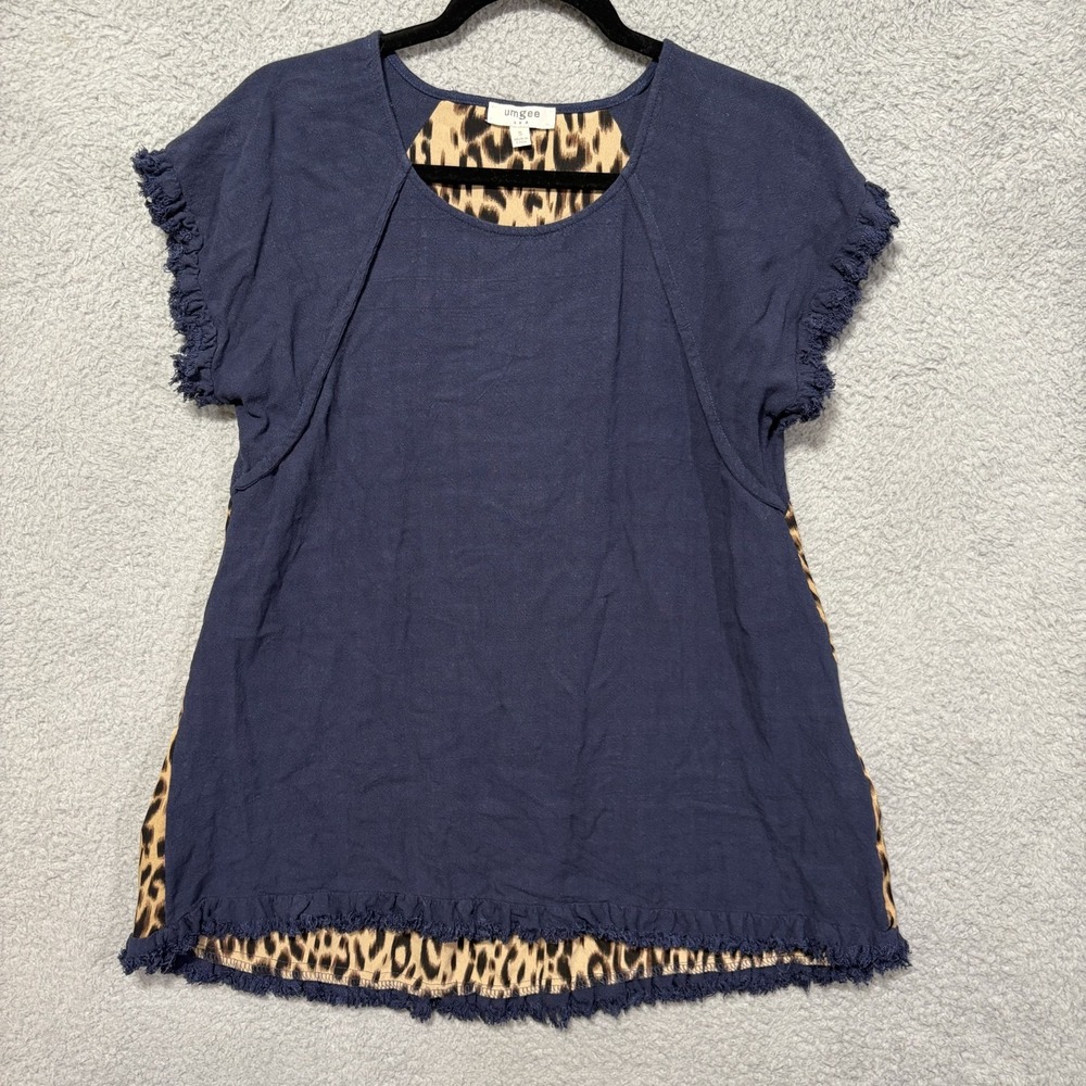 Umgee Womens Linen Short Sleeve Raw Hem Top Size Small Navy Blue Animal Print